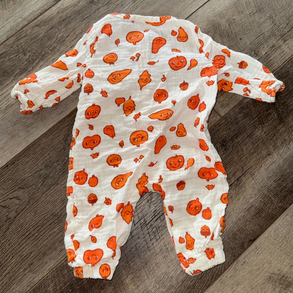 Limited Edition Orange Pumpkin Gourd Button Up Romper Baby 0-3 Long Sleeve Fall - Picture 4 of 8